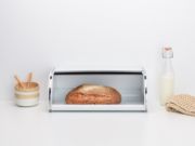 Снимка на Кутия за хляб Brabantia Roll Top White